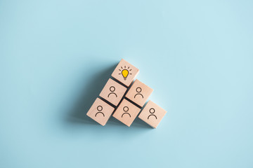 乒乓球球在对面可以触桌几次