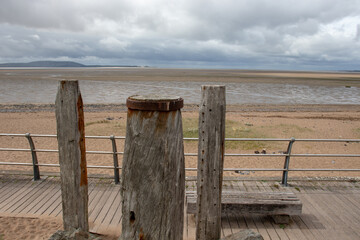 乒乓球球在对面可以触桌几次