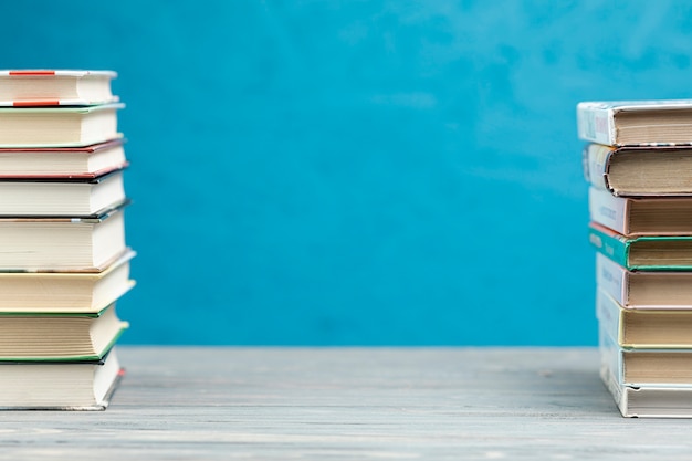 乒乓球球在对面可以触桌几次